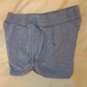 Lululemon Women cotton shorts size 4